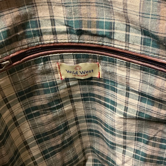 Sophisticated Dark Brown Leather Tote - Picture 10 of 16